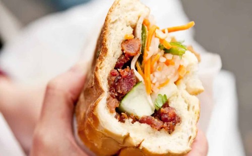 ভিয়েতনামে এক রেস্তোরাঁর স্যান্ডউইচ খেয়ে হাসপাতালে ৫৬০ জন 