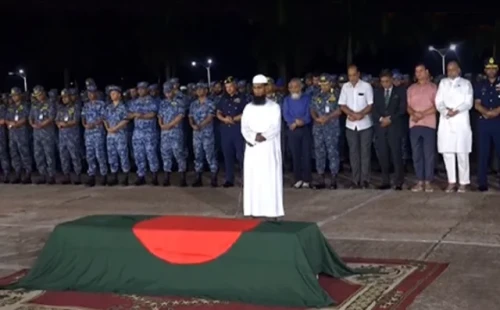 প্রথম জানাজা অনুষ্ঠিত পাইলট আসিমের 