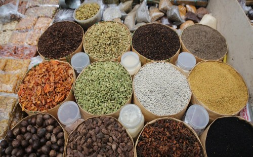 কোরবানির বেশ আগেই লাগামহীন মসলার বাজার 