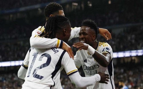 আলাভেসকে গোল বন্যায় ভাসিয়ে রিয়ালের রেকর্ড 