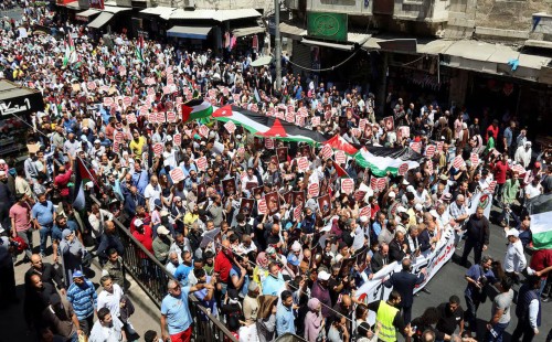 ইরানের অস্ত্র চোরাচালানের প্রচেষ্টা ব্যর্থ করলো জর্ডান 