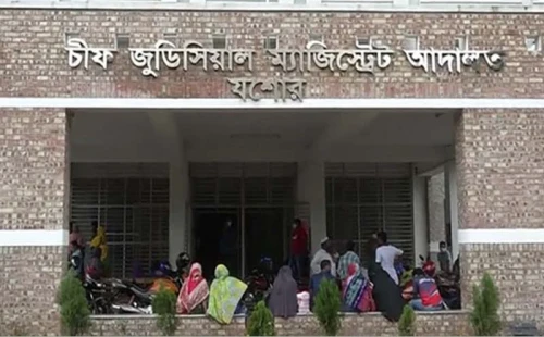 ক্রসফায়ারের হুমকি 