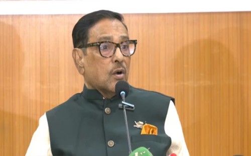 সম্পর্ক এগিয়ে নিতে আসলেন, যেতে যেতেই নিষেধাজ্ঞা 