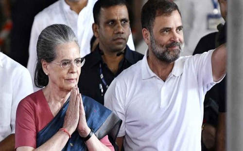 উত্তর প্রদেশে সবচেয়ে বেশি ব্যবধানে জয়ের পথে রাহুল 