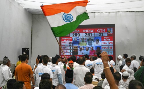 তৃতীয় লিঙ্গের সব প্রার্থী হারিয়েছেন জামানত 