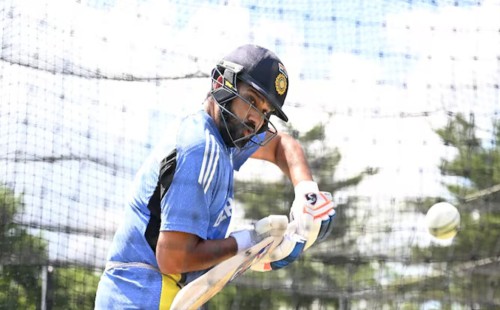 পাকিস্তান ম্যাচের আগে চোট পেলেন রোহিত 