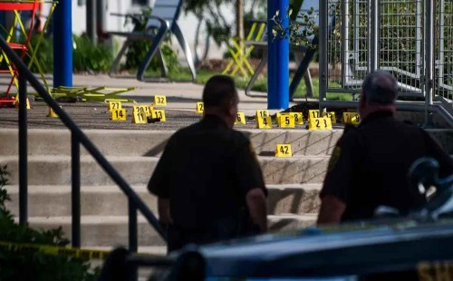 যুক্তরাষ্ট্রের এক ওয়াটার পার্কে গুলি, আহত ১০ 