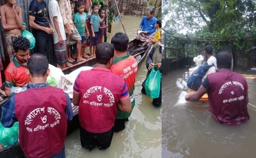 সিলেটে বন্যার্তদের সহায়তায় আনসার বাহিনী 