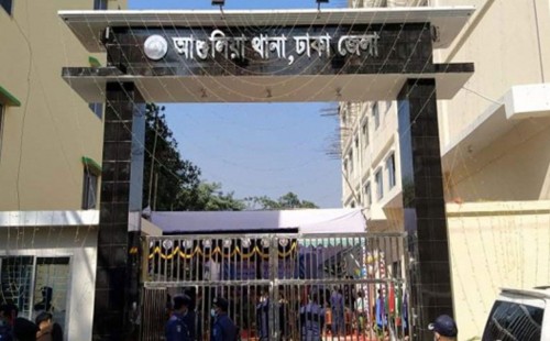 প্রেমের প্রস্তাব প্রত্যাখ্যান করায় গৃহবধূকে হত্যা 
