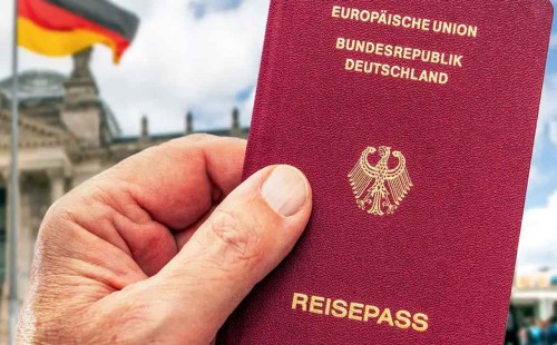 জার্মান সংশোধিত নাগরিকত্ব আইন কার্যকর শুরু 