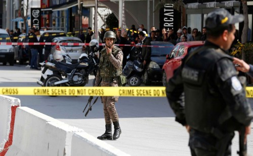 মার্কিন রাষ্ট্রদূতকে বহিষ্কারের দাবিতে তিউনিশিয়ায় বিক্ষোভ 