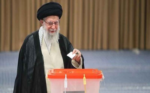 ইরানে চলছে প্রেসিডেন্ট নির্বাচনের দ্বিতীয় দফার ভোট 