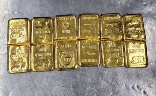 শাহজালাল বিমানবন্দরে যাত্রীর কাছ থেকে ৬ কেজি স্বর্ণ উদ্ধার 