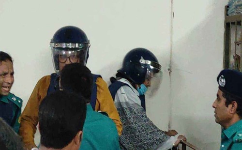 আদালতে কাঁদলেন দীপু মনি 