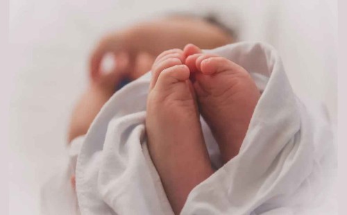 সদ্যোজাত সন্তান বিক্রি, বাবা-মাসহ গ্রেফতার ৬ 