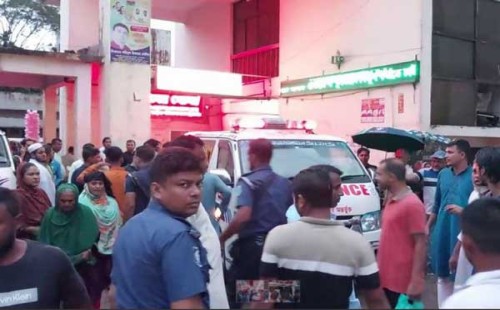 গোপালগঞ্জে বিএনপি-স্থানীয় জনতা সংঘর্ষ, আহত ৪০ 