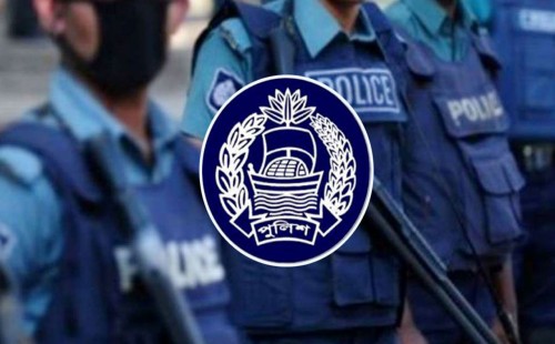 পুলিশের প্রায় ৮০০ সদস্য পলাতক 