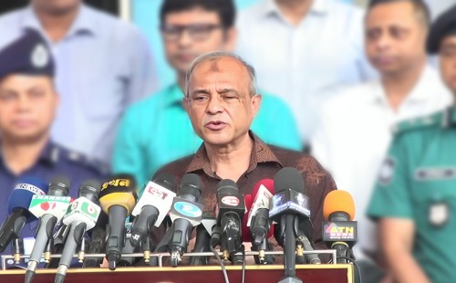 আইন কারও হাতে নেওয়ার অধিকার নেই : স্বরাষ্ট্র উপদেষ্টা 