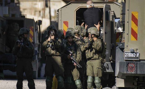 পশ্চিম তীরে আল-জাজিরার অফিসে ইসরায়েলের তালা 