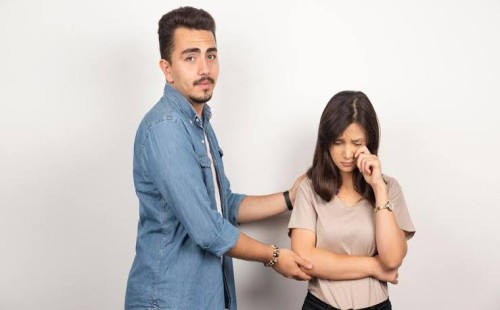 সঙ্গী এখনও প্রাক্তনকে ভোলেনি, বুঝবেন যেভাবে 