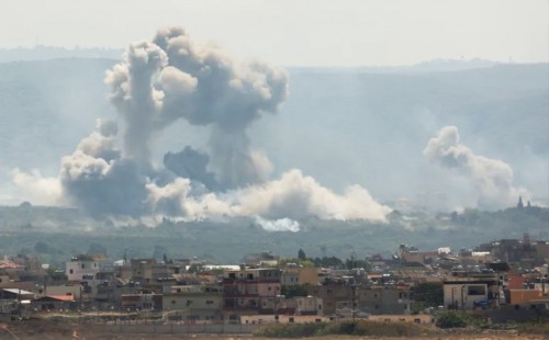 লেবাননে ইসরায়েলি বিমান হামলায় নিহত ১০০ 