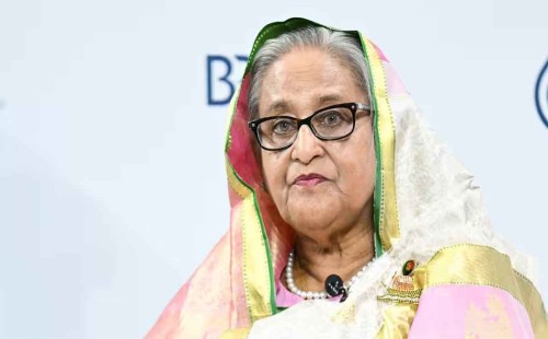 দিল্লিতেই আছেন হাসিনা 