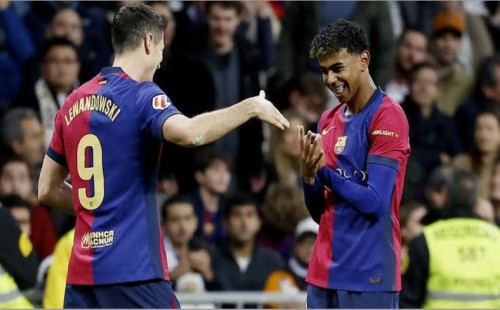 রিয়াল মাদ্রিদের জালে বার্সার এক হালি গোল 