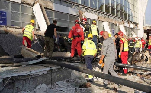 সার্বিয়ায় রেল স্টেশনের ছাউনি ধসে নিহত ১৪ 