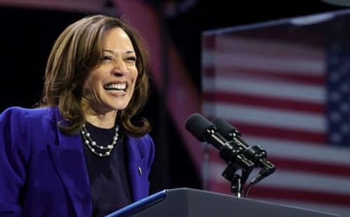 আইওয়াতে জনমত জরিপে কমলা এগিয়ে 