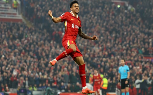 দিয়াজের হ্যাটট্রিকে লিভারপুলের জয় 