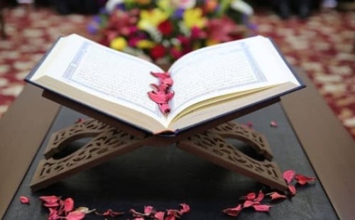 জুমার দিনে সুরা কাহাফ পড়ার ফজিলত 