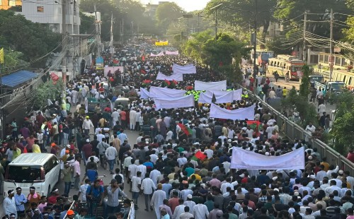 মানিক মিয়া অ্যাভিনিউয়ের পথে বিএনপির শোভাযাত্রা 