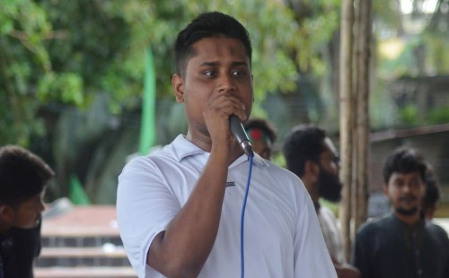 ১ মিনিট হলেও রাস্তায় নামেন: হাসনাত 