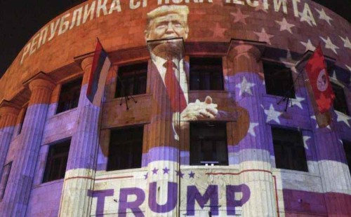 সংবিধান পাল্টে আরেকবার প্রেসিডেন্ট হতে চান ট্রাম্প! 