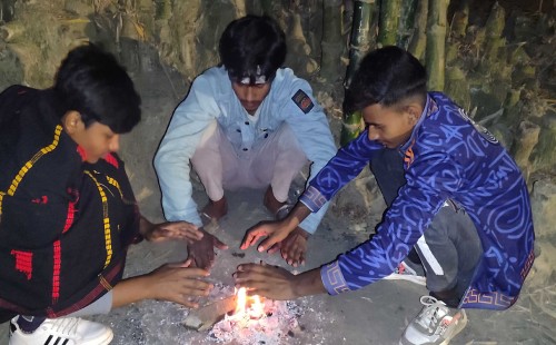 ৮ ডিগ্রিতে নামলো চুয়াডাঙ্গার তাপমাত্রা 