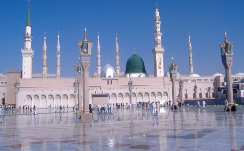 মসজিদে নববি নির্মাণের ইতিহাস 