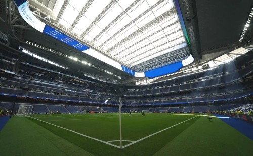 বদলে যাচ্ছে রিয়াল মাদ্রিদের ঐতিহ্যবাহী স্টেডিয়ামের নাম 