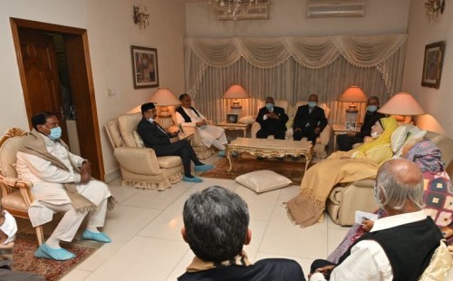 ৭ জানুয়ারি দেশ ছাড়ছেন খালেদা জিয়া 