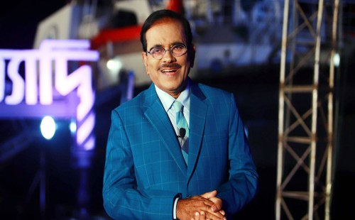 ইত্যাদি সবসময় রাজনীতিমুক্ত ছিলো 