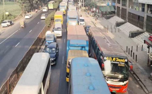 ঢাকা-চট্টগ্রাম মহাসড়কে ১৩ কিলোমিটার দীর্ঘ যানজট 