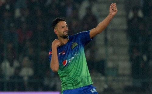 ক্ষমা চেয়ে পাকিস্তানি পেসারের অবসরের সিদ্ধান্ত বদল 