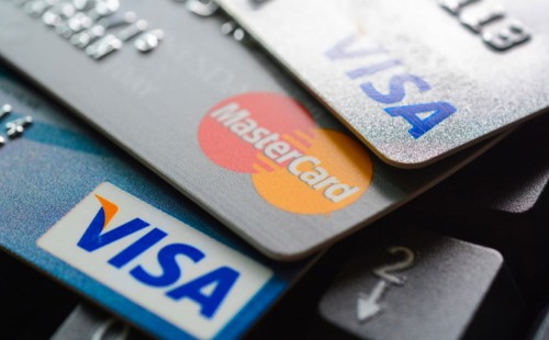 দেশ-বিদেশে কমেছে ক্রেডিট কার্ডে লেনদেন 