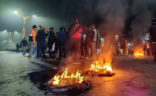 শিক্ষার্থীর মৃত্যুর ঘটনায় ঢাকা-রাজশাহী মহাসড়কে বিক্ষোভ 