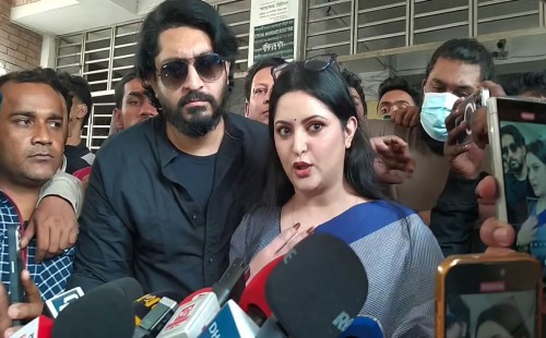 আমার গায়ে লাগলে কাউকে ছেড়ে কথা বলব না : পরীমণি 