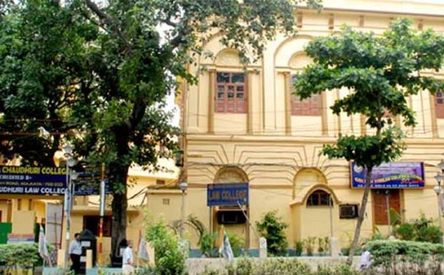 পুজায় বাধা, ‘হুমকি’ ধর্ষণেরও 