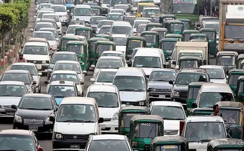 ঢাকায় ব্যক্তিগত গাড়িতে লাগাম টানার সুপারিশ 