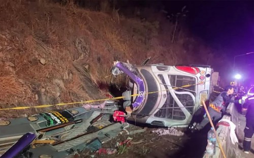 থাইল্যান্ডে বাস দুর্ঘটনা, নিহত ১৮ 