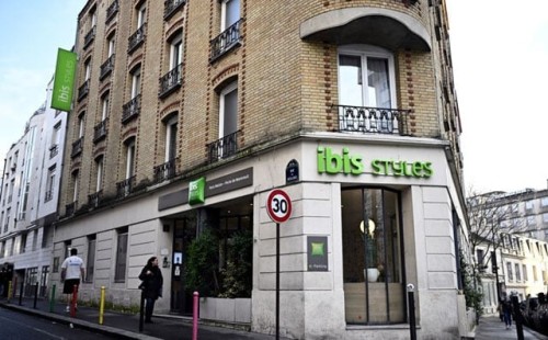 শিশুকে জানালা দিয়ে ফেলে দেওয়া মা বিশেষ তত্ত্বাবধানে 