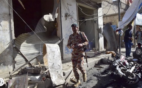 পাকিস্তানে মসজিদে বোমা হামলা, নিহত ৬ 