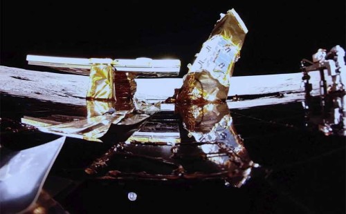 চাঁদে নেমেছে ‘জোনাকি’ 